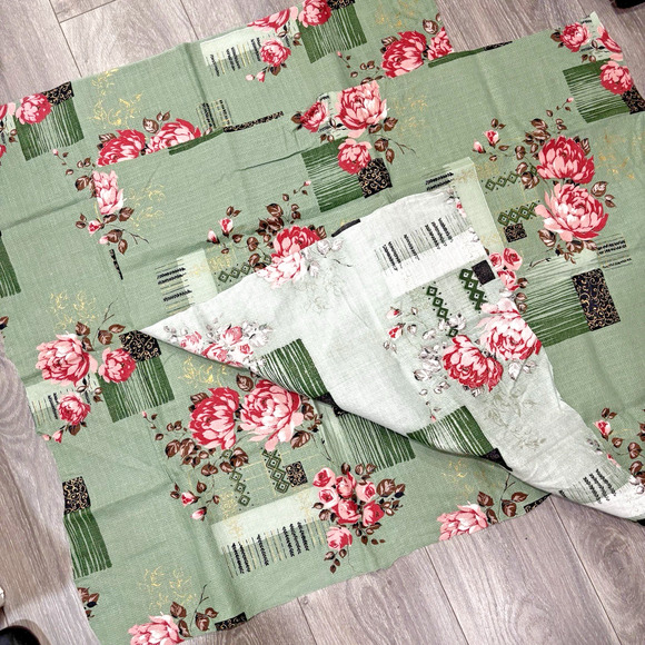 Vintage Mid Century Floral Barkcloth Fabric Green Pink Gold Details Remnants (2) - Picture 2 of 7